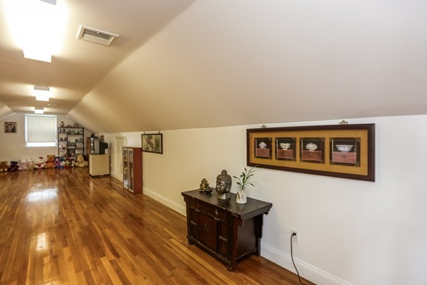 98 Lyman Road Milton, MA 02186 - Photo 21 of 24 Gallery Image 21