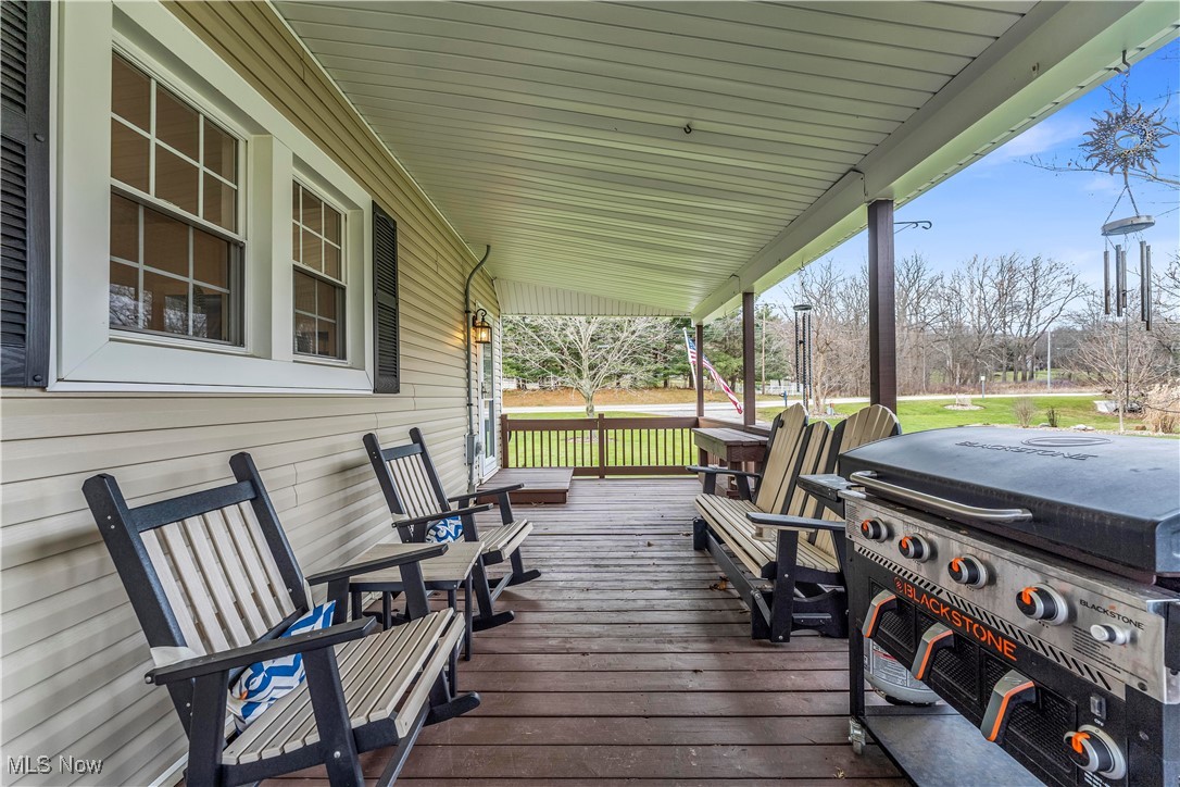 7717 Wadsworth Road Medina, OH 44256 - Photo 4 of 43 300 Sq Ft or Covered deck