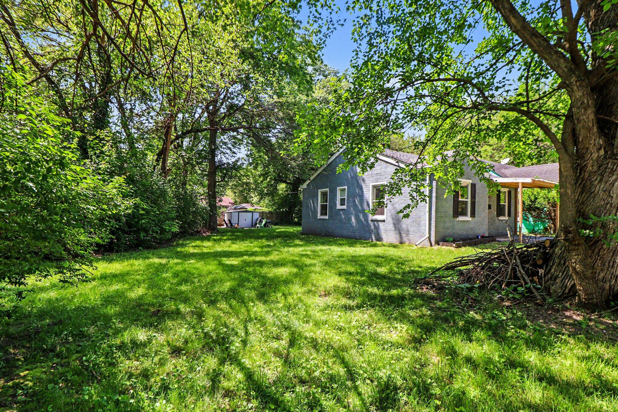 3442 Buchanan Street Gary, IN 46408 - Photo 6 of 19 2038x1359