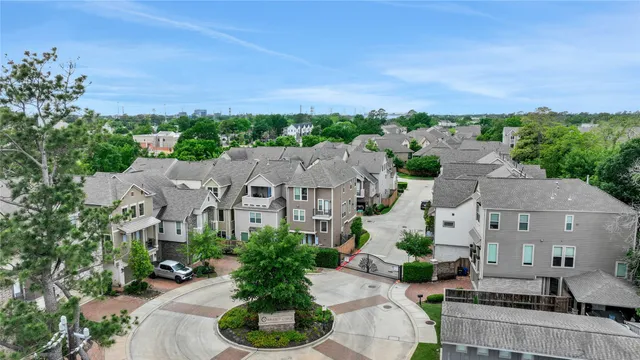 $459,000 | 1002 Shepherd Oaks Drive, Houston, TX 77018