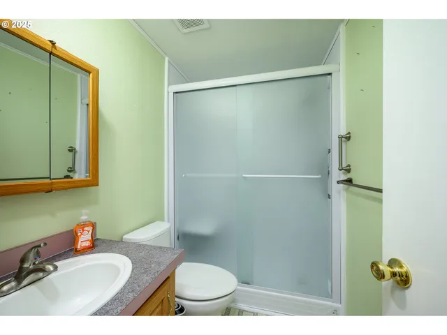 $260,000 | 196 15th Street, Lafayette, OR 97127