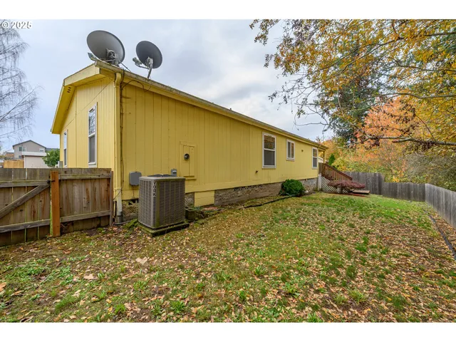 $260,000 | 196 15th Street, Lafayette, OR 97127