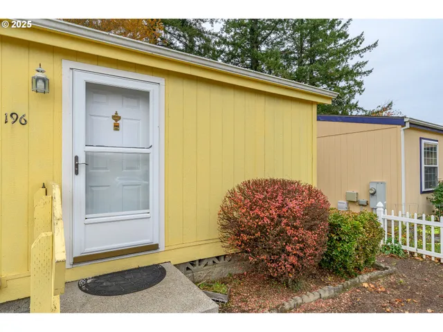 $260,000 | 196 15th Street, Lafayette, OR 97127
