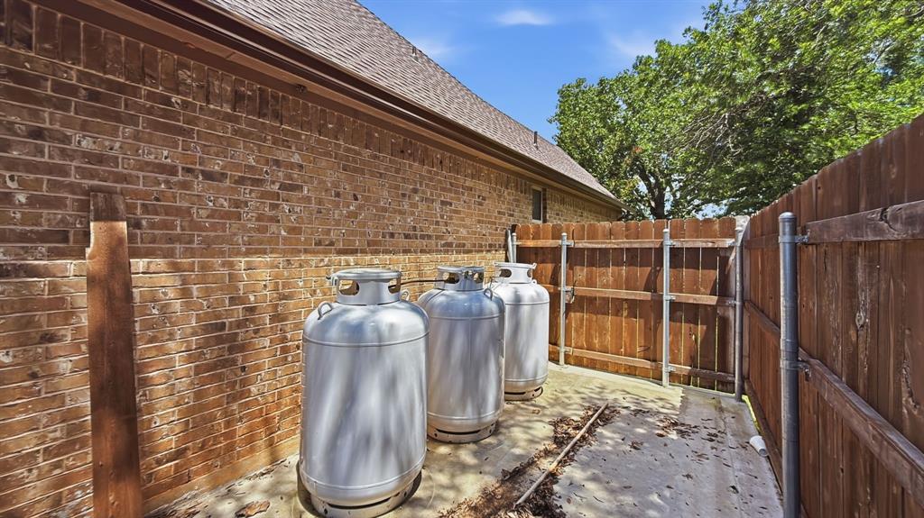9709 Bellechase Road Granbury, TX 76049 - Photo 31 of 38