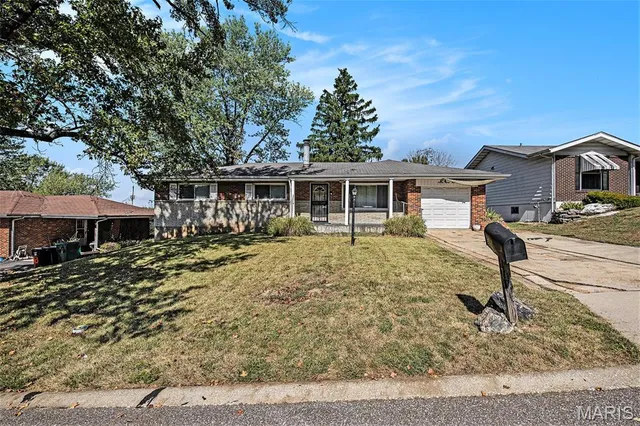 $69,000 | 2035 Sun Valley Drive, St. Louis, MO 63136