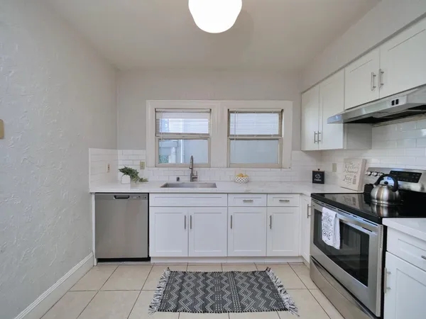 $1,095,000 | 1901 H Street, Sacramento, CA 95811