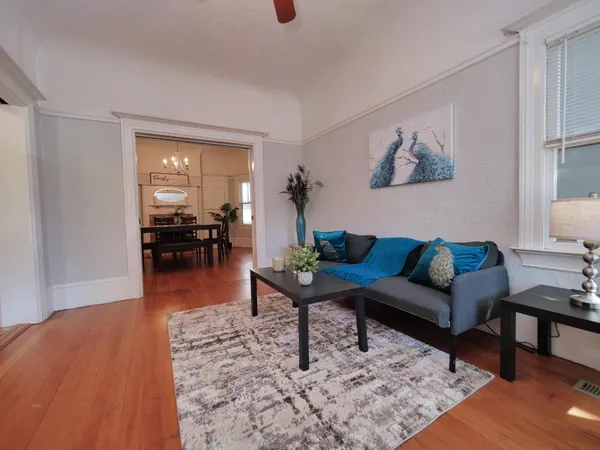 $1,095,000 | 1901 H Street, Sacramento, CA 95811