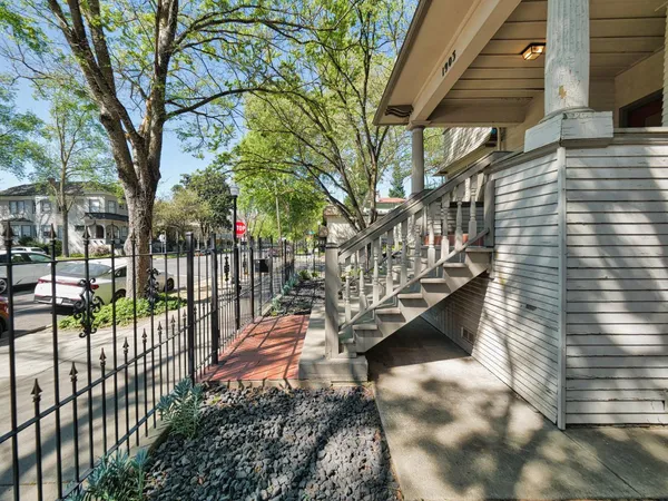 $1,095,000 | 1901 H Street, Sacramento, CA 95811