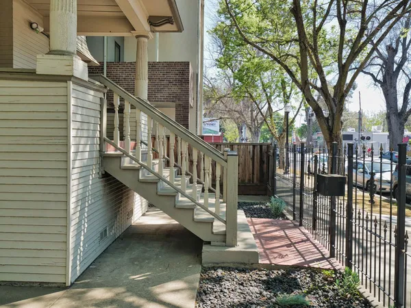 $1,095,000 | 1901 H Street, Sacramento, CA 95811