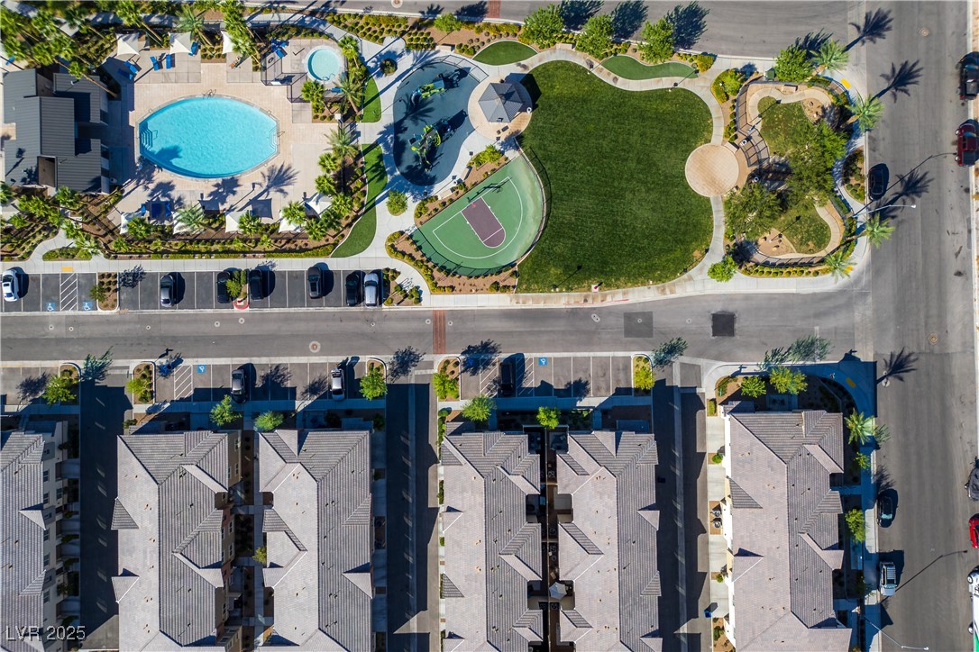 12236 Glass Desert Road, Unit 2 Las Vegas, NV 89183 - Photo 6 of 32 View of property location with a pool