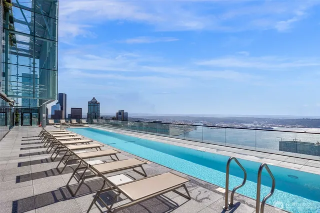 $9,750 | 300 Virginia Street, Unit 4111, Seattle, WA 98101