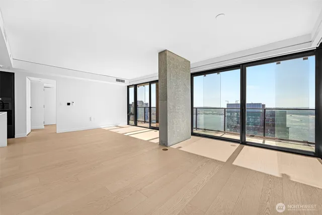 $9,750 | 300 Virginia Street, Unit 4111, Seattle, WA 98101