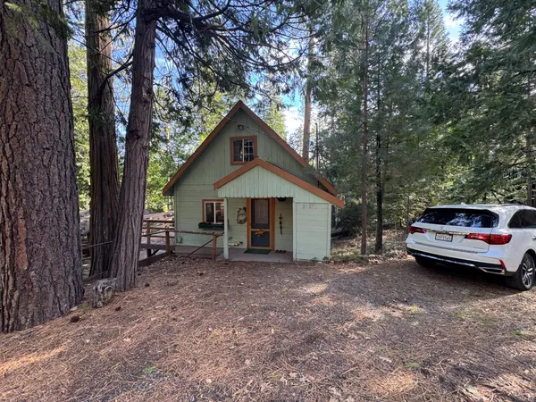 $180,000 | 25271 Rebekah Road, Long Barn, CA 95335