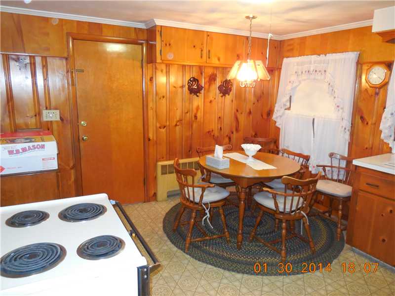 48 Diamond Hill Road Warwick, RI 02886 - Photo 9 of 16 Dining Area.
