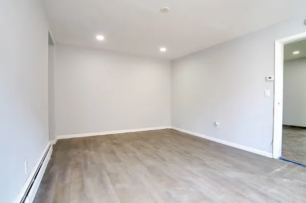 $3,000 | 73 Wales Avenue, Unit 2, Jersey City, NJ 07306