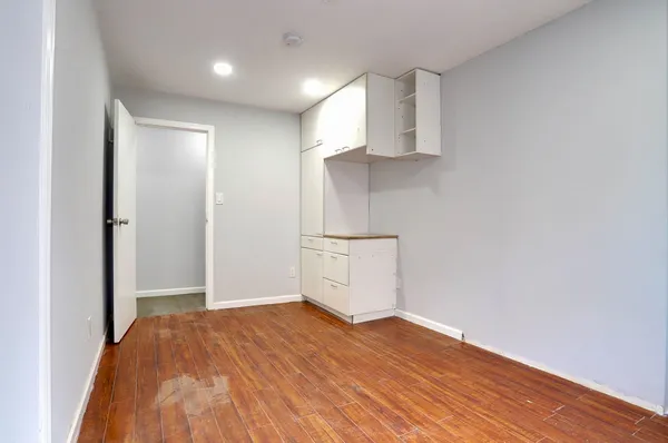$3,000 | 73 Wales Avenue, Unit 2, Jersey City, NJ 07306