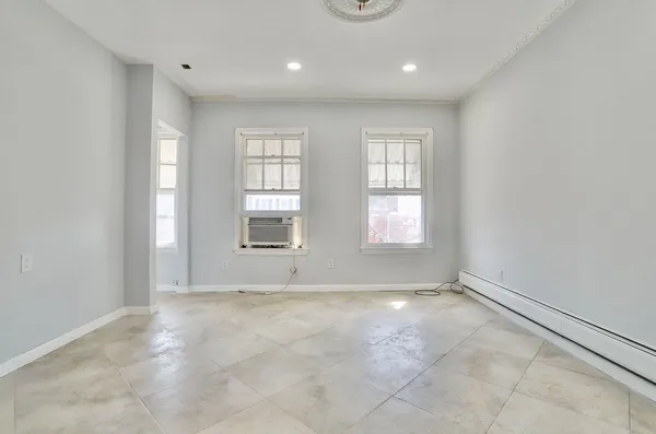 $3,000 | 73 Wales Avenue, Unit 2, Jersey City, NJ 07306