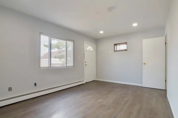 $3,000 | 73 Wales Avenue, Unit 2, Jersey City, NJ 07306