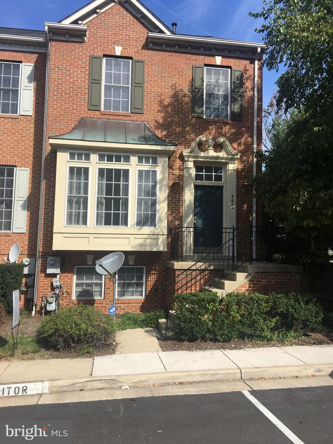 5801 Summers Grove Road Alexandria, VA 22304 - Photo 1 of 27 a window of a house