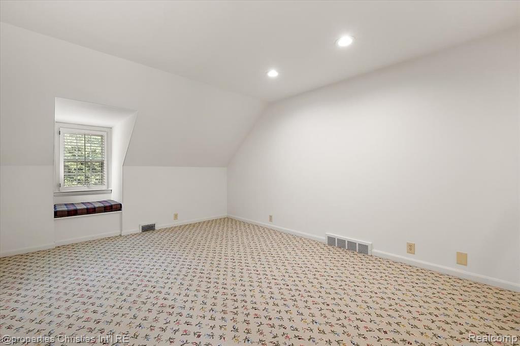 237 Lake Shore Road Grosse Pointe Farms, MI 48236 - Photo 73 of 98 Gallery Image 73