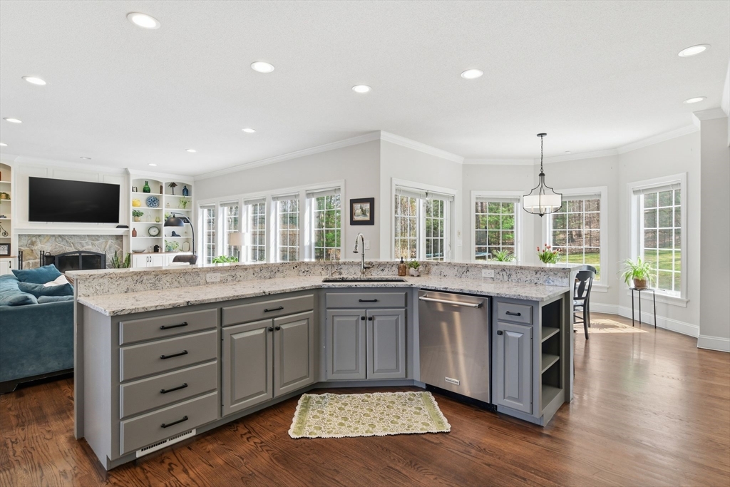 25 Red Gap Road Wilbraham, MA 01095 - Photo 4 of 42