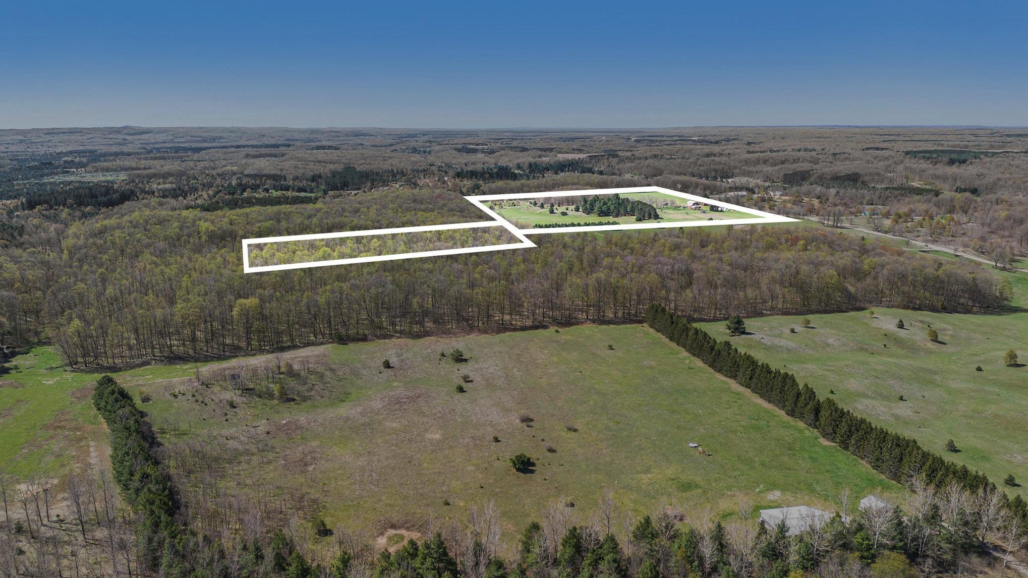 8400 North 7 Road Mesick, MI 49668 - Photo 5 of 54 1933758-ff580385-d35a-4cfb-b816-ae87a23e8405.JPG