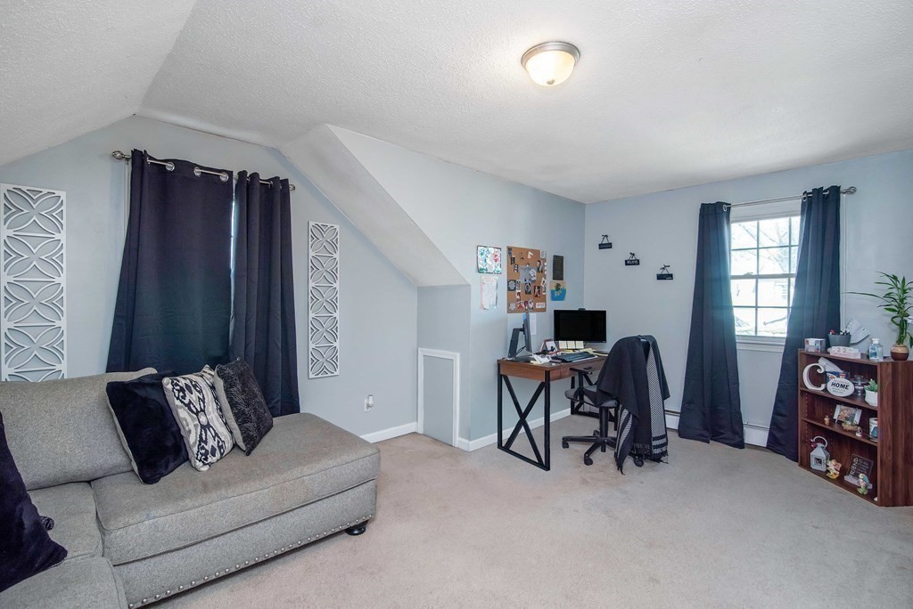 65 Arthur Street Springfield, MA 01104 - Photo 12 of 15