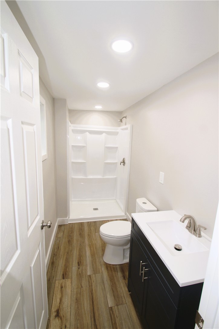 1530 Oak Orchard Road Carlton, NY 14571 - Photo 25 of 31 2nd Floor Full Bath