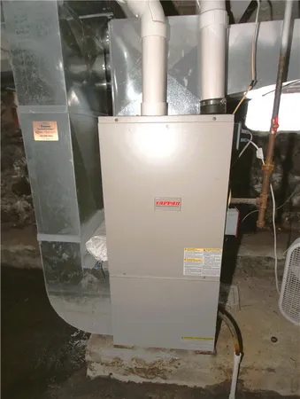 $179,999 | 1530 Oak Orchard Road, Carlton, NY 14571