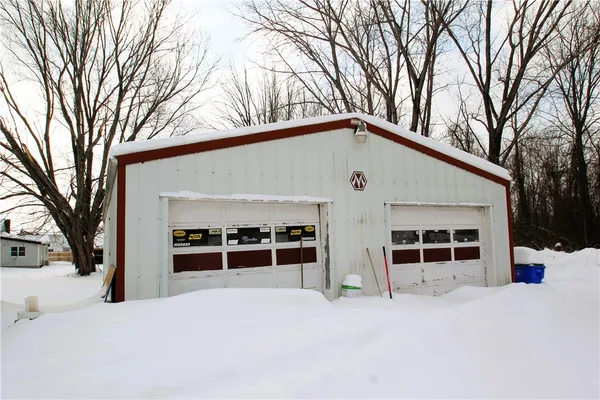 $179,999 | 1530 Oak Orchard Road, Carlton, NY 14571