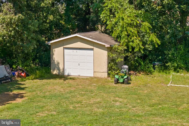 a view of a house with a big yard