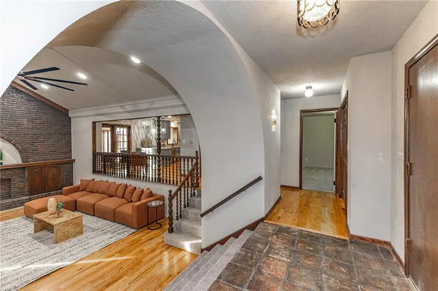 $440,000 | 3500 South Delaware Avenue, Independence, MO 64055