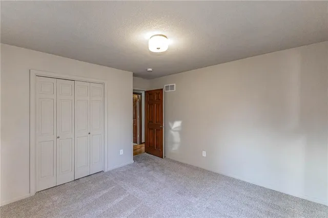 $440,000 | 3500 South Delaware Avenue, Independence, MO 64055