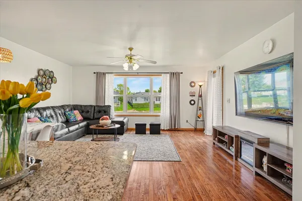 $295,900 | 708 Erin Drive, Champaign, IL 61822