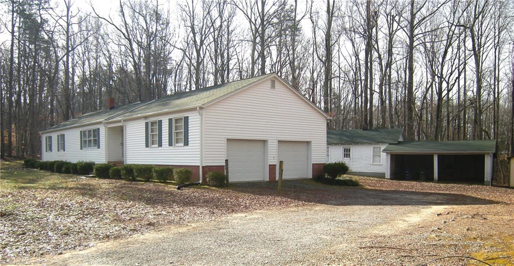 4190 High Point Road Winston-Salem, NC 27107 - Photo 4 of 13 Gallery Image 4