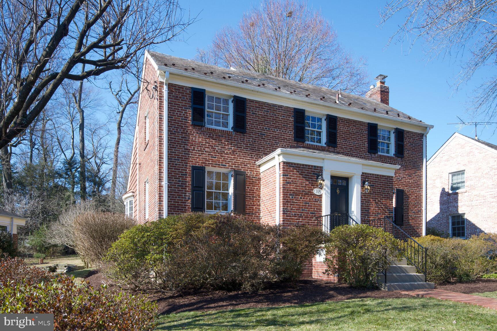 315 Ellsworth Drive Silver Spring, MD 20910 - Photo 6 of 49 All brick exterior