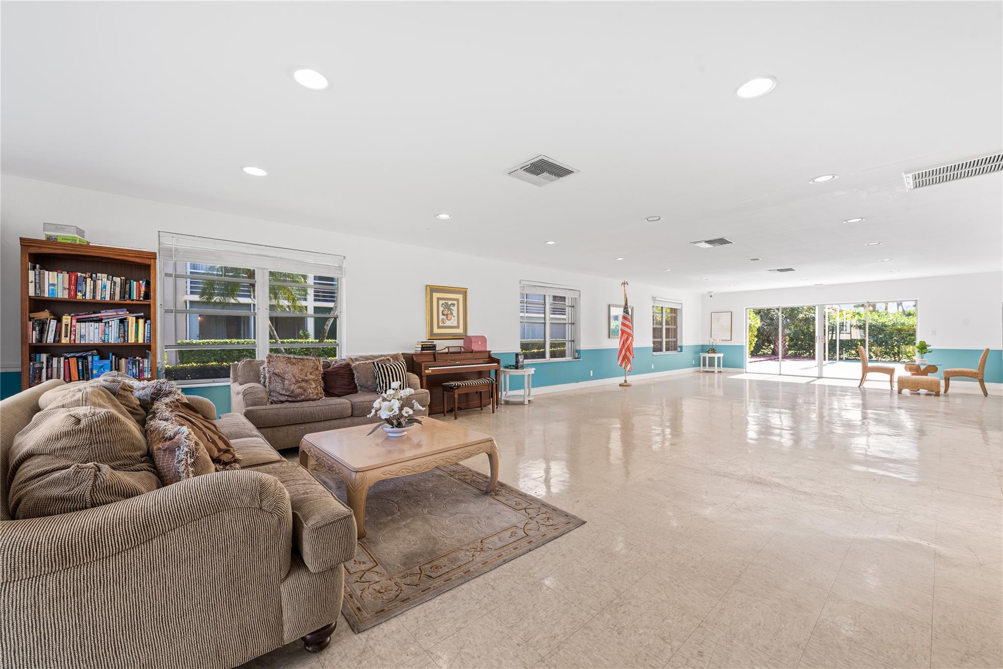 4500 North Federal Highway, Unit 156 Lighthouse Point, FL 33064 - Photo 17 of 23 a living room with furniture and a large window