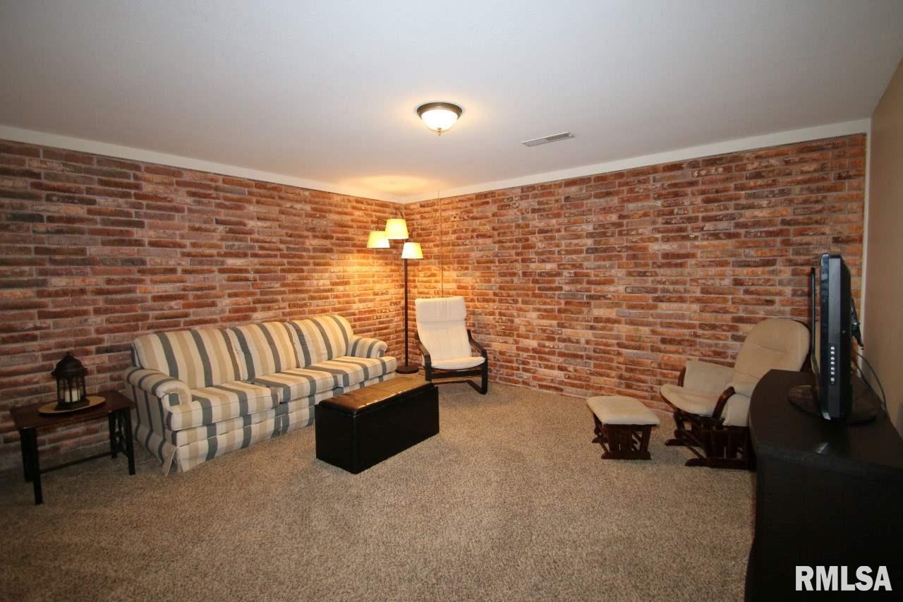 712 Coal Bank Road Metamora, IL 61548 - Photo 22 of 34