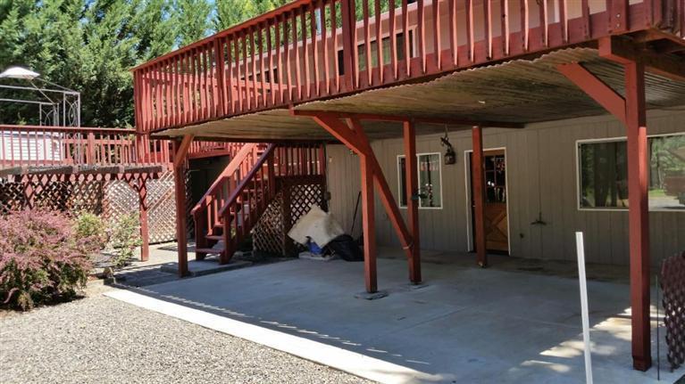 579 Old Ferry Road Shady Cove, OR 97539 - Photo 25 of 26 Covered area under the large deck.