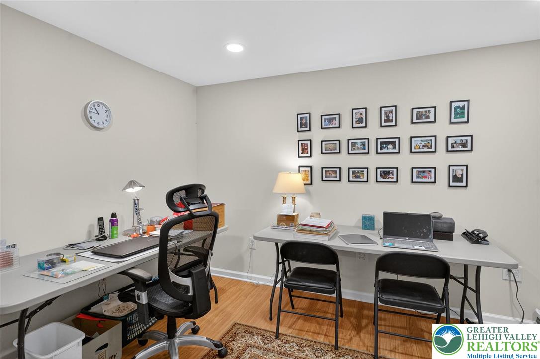 1830 Sherwood Road Allentown, PA 18103 - Photo 43 of 68 a workspace with furniture and rug