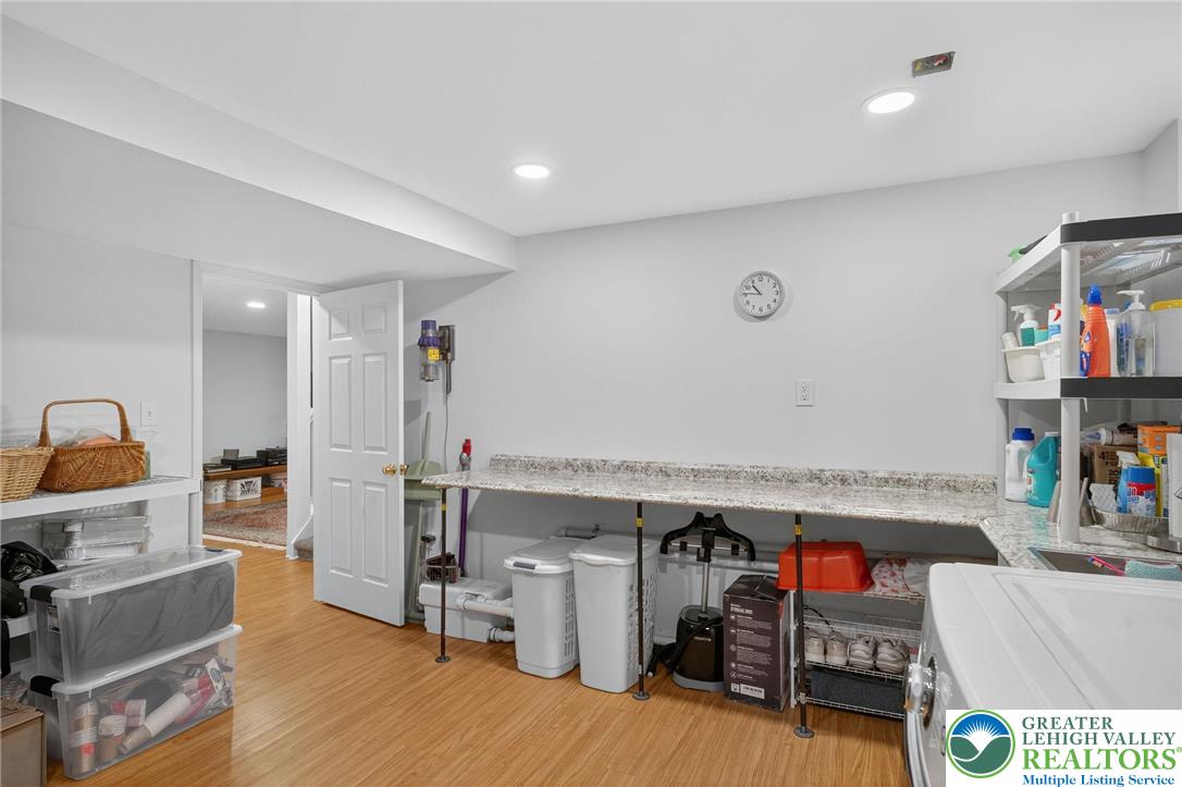 1830 Sherwood Road Allentown, PA 18103 - Photo 50 of 68