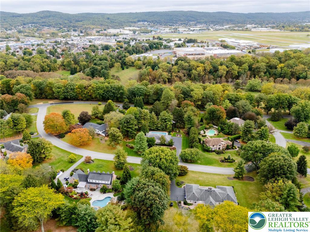 1830 Sherwood Road Allentown, PA 18103 - Photo 64 of 68