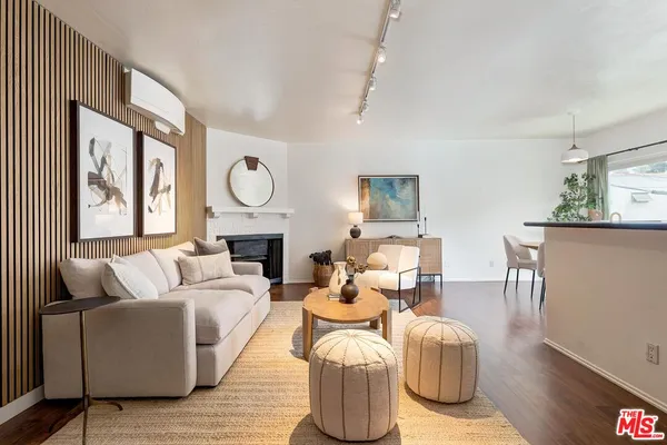 $4,500 | 1337 Berkeley Street, Unit 7, Santa Monica, CA 90404
