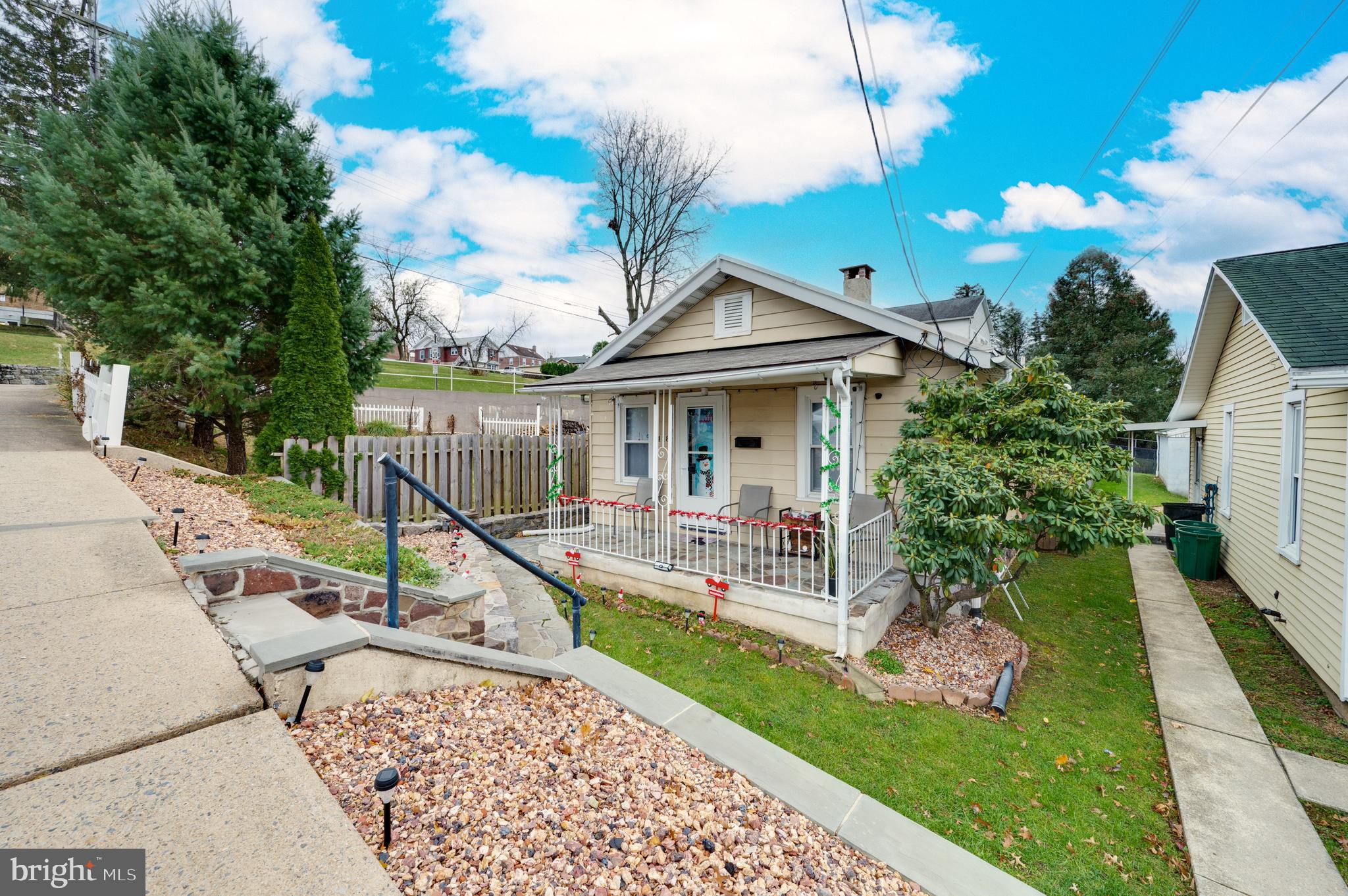 418 South Kenhorst Boulevard Reading, PA 19607 - Photo 1 of 46 Gallery Image 1