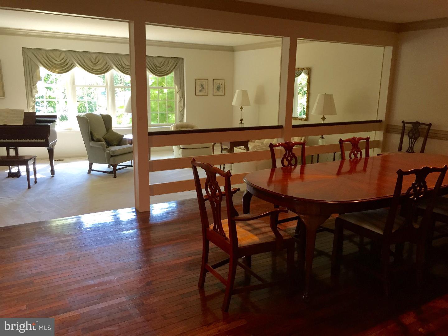 462 Inveraray Villanova, PA 19085 - Photo 3 of 20 Dining Room