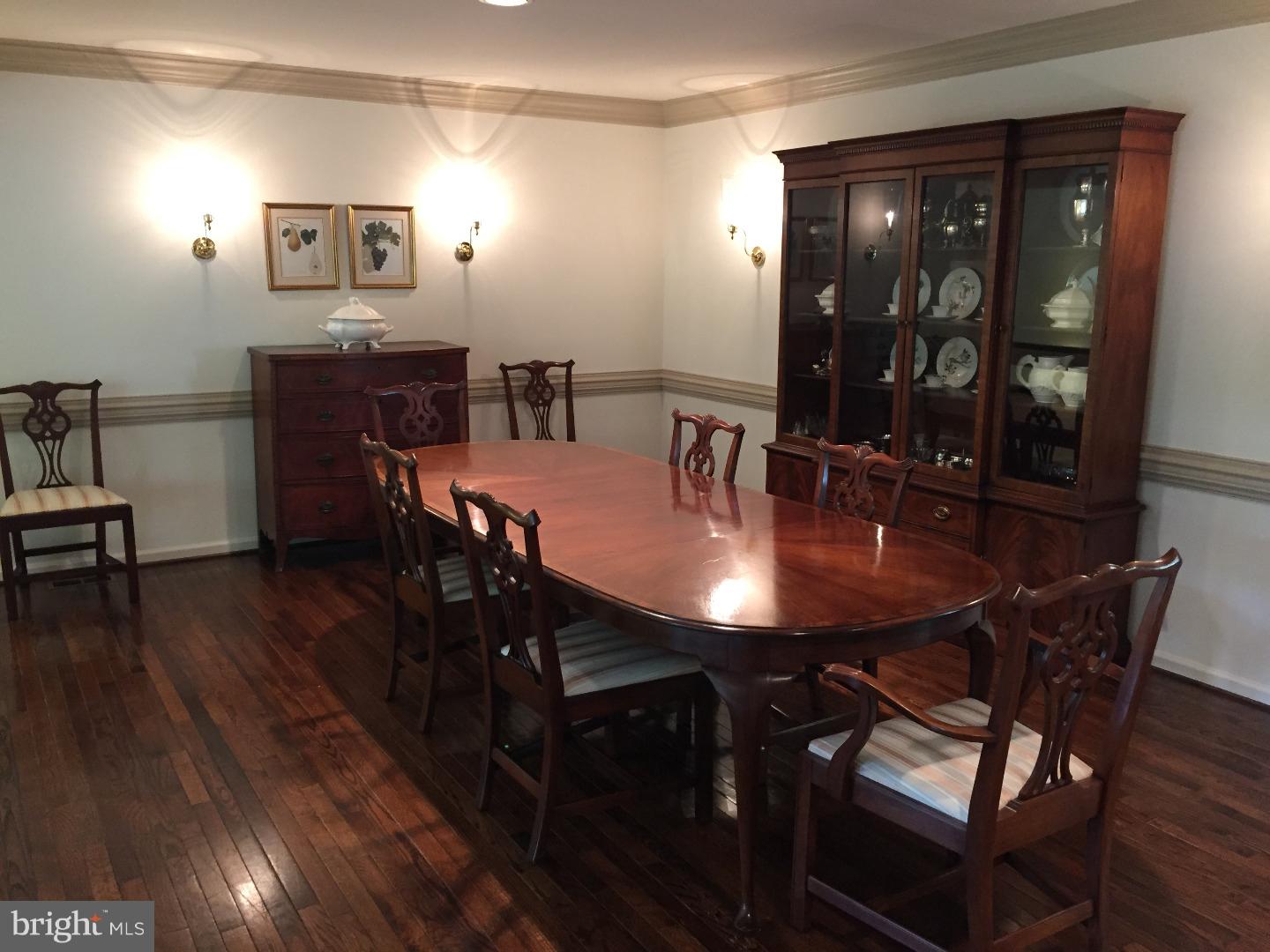 462 Inveraray Villanova, PA 19085 - Photo 4 of 20 Dining Room