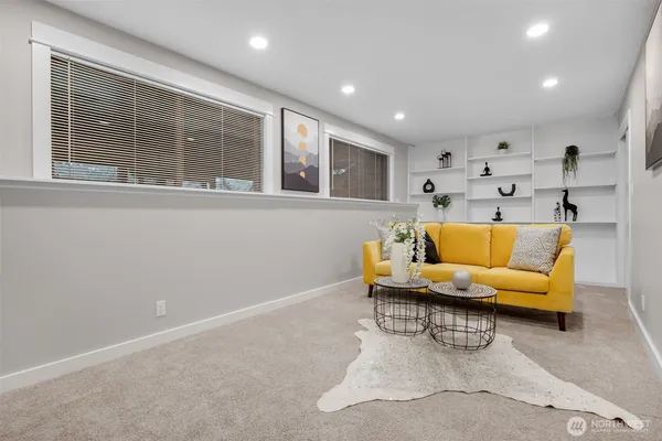 $1,169,000 | 23619 5th Avenue West, Bothell, WA 98021