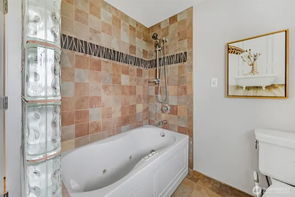 $1,169,000 | 23619 5th Avenue West, Bothell, WA 98021