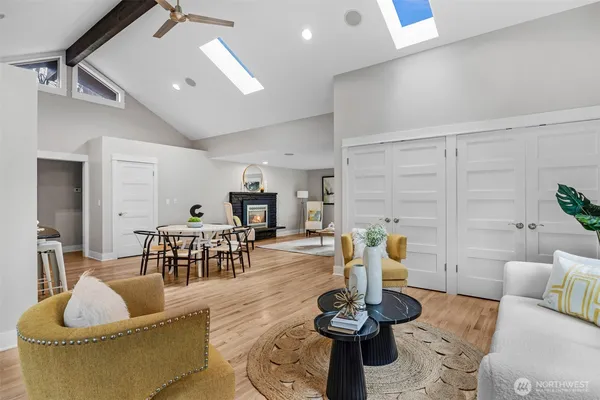 $1,169,000 | 23619 5th Avenue West, Bothell, WA 98021