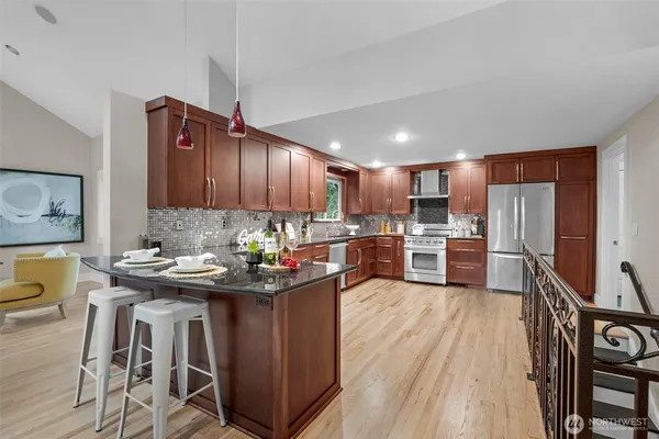 $1,169,000 | 23619 5th Avenue West, Bothell, WA 98021